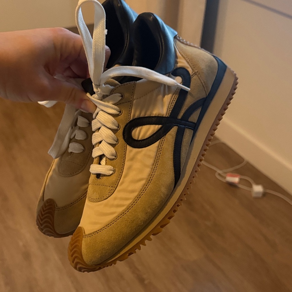 Loewe flow runner sneakers